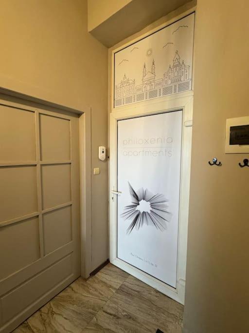 Apartamento Cozy & Charming Apt. Downtown Timisoara Exterior foto